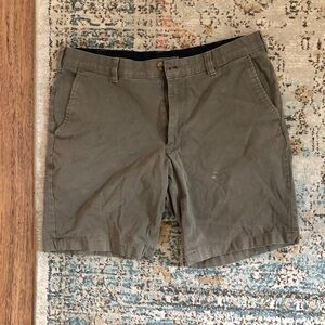 Club Room Size 33W Shorts